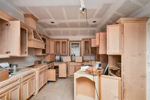 1039 Marcolin St, Houston, TX 77088 - Photo 33