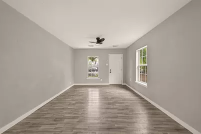 120 Westfield Street, Houston, TX 77022 - Photo 3