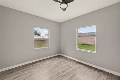 120 Westfield Street, Houston, TX 77022 - Photo 7