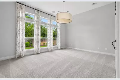 126 Canary Island Cir, Montgomery, TX 77316 - Photo 19