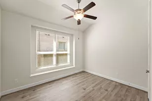 9339 Fairfield Oaks Ln, Houston, TX 77365 - Photo 25