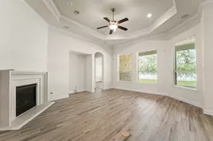 9339 Fairfield Oaks Ln, Houston, TX 77365 - Photo 11