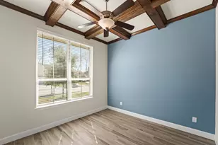 9339 Fairfield Oaks Ln, Houston, TX 77365 - Photo 7