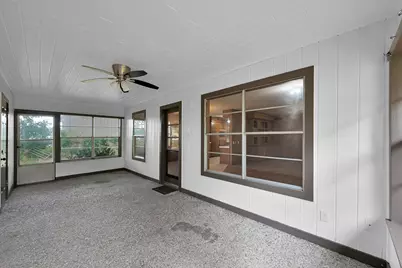 206 E Powell Street, Willis, TX 77378 - Photo 17