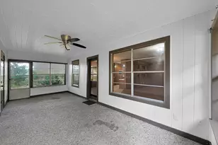 206 E Powell St, Willis, TX 77378 - Photo 17