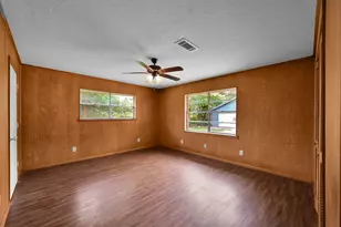 206 E Powell St, Willis, TX 77378 - Photo 15