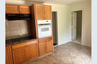 828 N Chenango Street, Angleton, TX 77515 - Photo 7