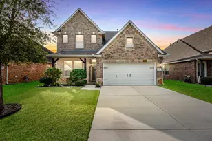 8335 Quiet Bay Dr, Baytown, TX 77523 - Photo 1