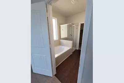 4325 McGregor Bluff Lane, Conroe, TX 77304 - Photo 13