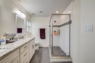 9818 Emnora Ln, Houston, TX 77080 - Photo 25