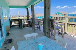 1001 S Stingaree Dr, Crystal Beach, TX 77650 - Photo 17