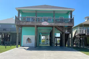 1001 S Stingaree Dr, Crystal Beach, TX 77650 - Photo 1