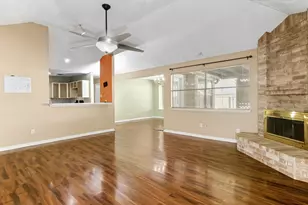 1209 Wildwood Dr, Deer Park, TX 77536 - Photo 7