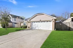 1209 Wildwood Dr, Deer Park, TX 77536 - Photo 3