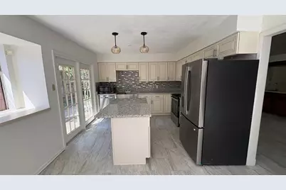 1723 Plumbwood Way, Houston, TX 77058 - Photo 3