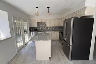 1723 Plumbwood Way, Houston, TX 77058 - Photo 3
