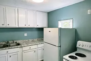 503 N 5th St, Alvin, TX 77511 - Photo 5