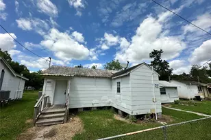 503 N 5th St, Alvin, TX 77511 - Photo 13