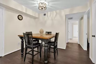 4637 Wild Indigo St, Houston, TX 77027 - Photo 9