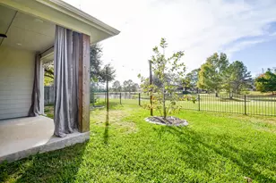 723 Hinsdale, Magnolia, TX 77354 - Photo 31