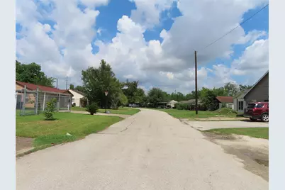 1629 Caspersen Drive, Houston, TX 77029 - Photo 15