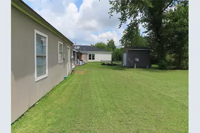 1629 Caspersen Drive, Houston, TX 77029 - Photo 11