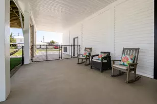 4235 San Jacinto Dr, Galveston, TX 77554 - Photo 21