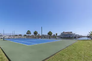 4235 San Jacinto Dr, Galveston, TX 77554 - Photo 35