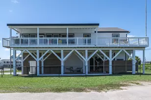 4235 San Jacinto Dr, Galveston, TX 77554 - Photo 5