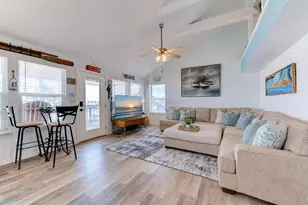 4235 San Jacinto Dr, Galveston, TX 77554 - Photo 7