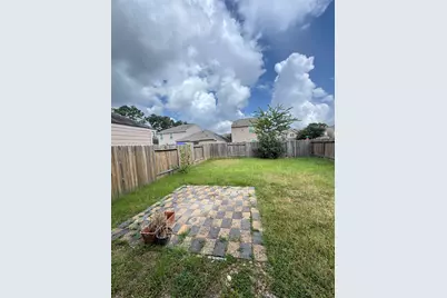 2050 Wilde Elm Drive, Houston, TX 77090 - Photo 13