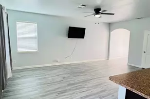 2050 Wilde Elm Dr, Houston, TX 77090 - Photo 7