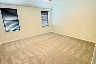 2050 Wilde Elm Dr, Houston, TX 77090 - Photo 23