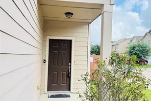 2050 Wilde Elm Dr, Houston, TX 77090 - Photo 3