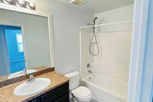 2050 Wilde Elm Dr, Houston, TX 77090 - Photo 19