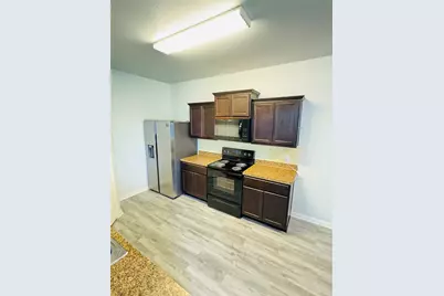 2050 Wilde Elm Drive, Houston, TX 77090 - Photo 9