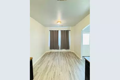 2050 Wilde Elm Drive, Houston, TX 77090 - Photo 5