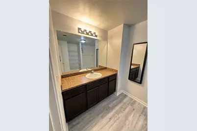 2050 Wilde Elm Drive, Houston, TX 77090 - Photo 25