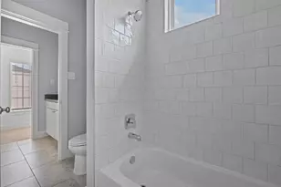 1606 Westside Gardens Ln, Houston, TX 77055 - Photo 31