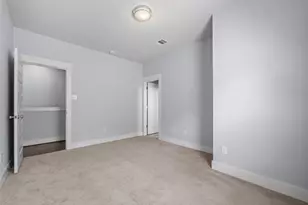 1606 Westside Gardens Ln, Houston, TX 77055 - Photo 33