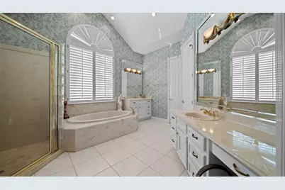 5030 Huntwick Parc Court, Houston, TX 77069 - Photo 21