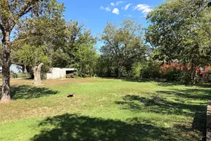 2110 16th St, Hondo, TX 78861 - Photo 17