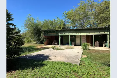 2110 16th Street, Hondo, TX 78861 - Photo 19