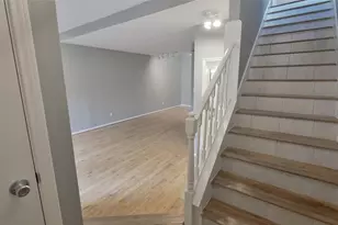 800 Country Pl Dr, Houston, TX 77079 - Photo 5