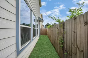 2119 Esther Dr, Houston, TX 77088 - Photo 37