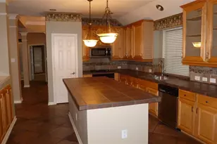 4823 Cypress Spring Dr, Missouri City, TX 77459 - Photo 9