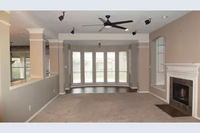 4823 Cypress Spring Drive, Missouri City, TX 77459 - Photo 7