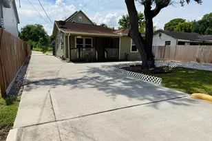 7218 Philibert Ln, Houston, TX 77028 - Photo 3