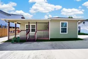 7218 Philibert Ln, Houston, TX 77028 - Photo 3