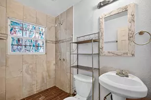 7218 Philibert Ln, Houston, TX 77028 - Photo 25